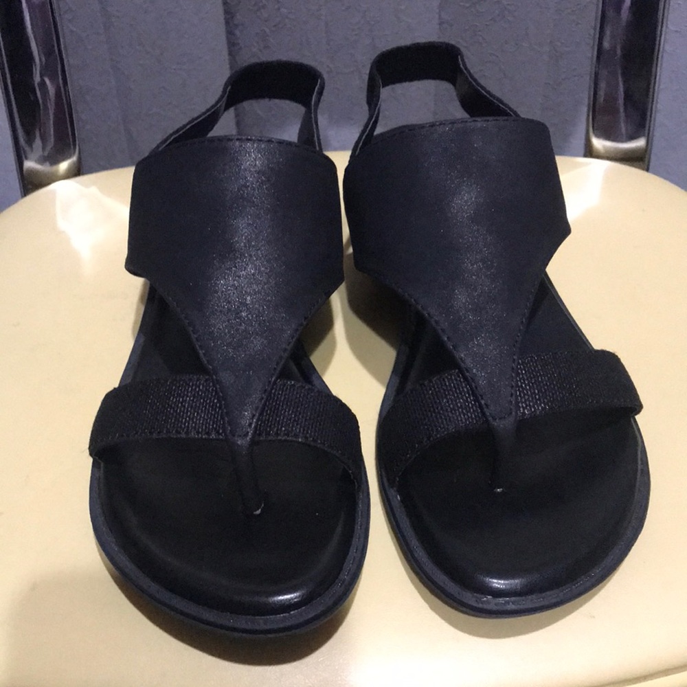 Axxiom Latoya Black Onyx Comfort Sandals Sz 6